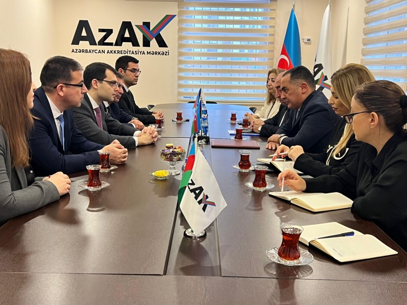 Su və Meliorasiya Elmi Tədqiqat İnstitutuna yeni akkreditasiya attestatı təqdim edildi